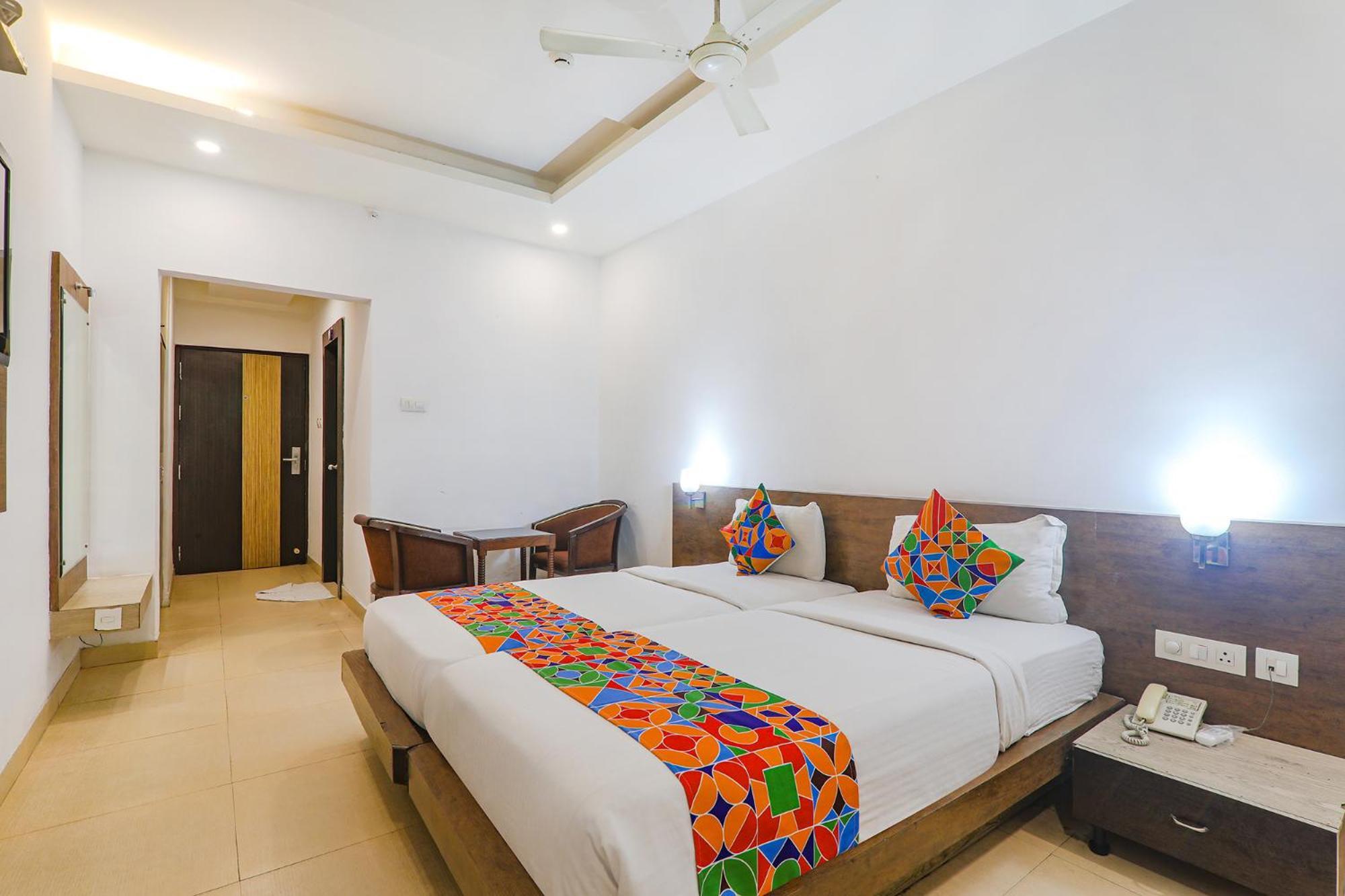 Fabhotel Prime The Continental 勒克瑙 外观 照片
