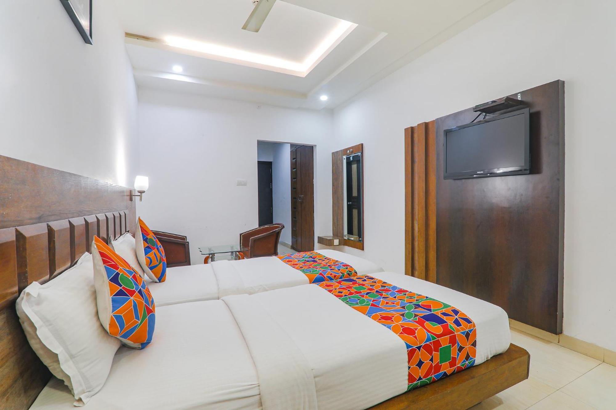 Fabhotel Prime The Continental 勒克瑙 外观 照片