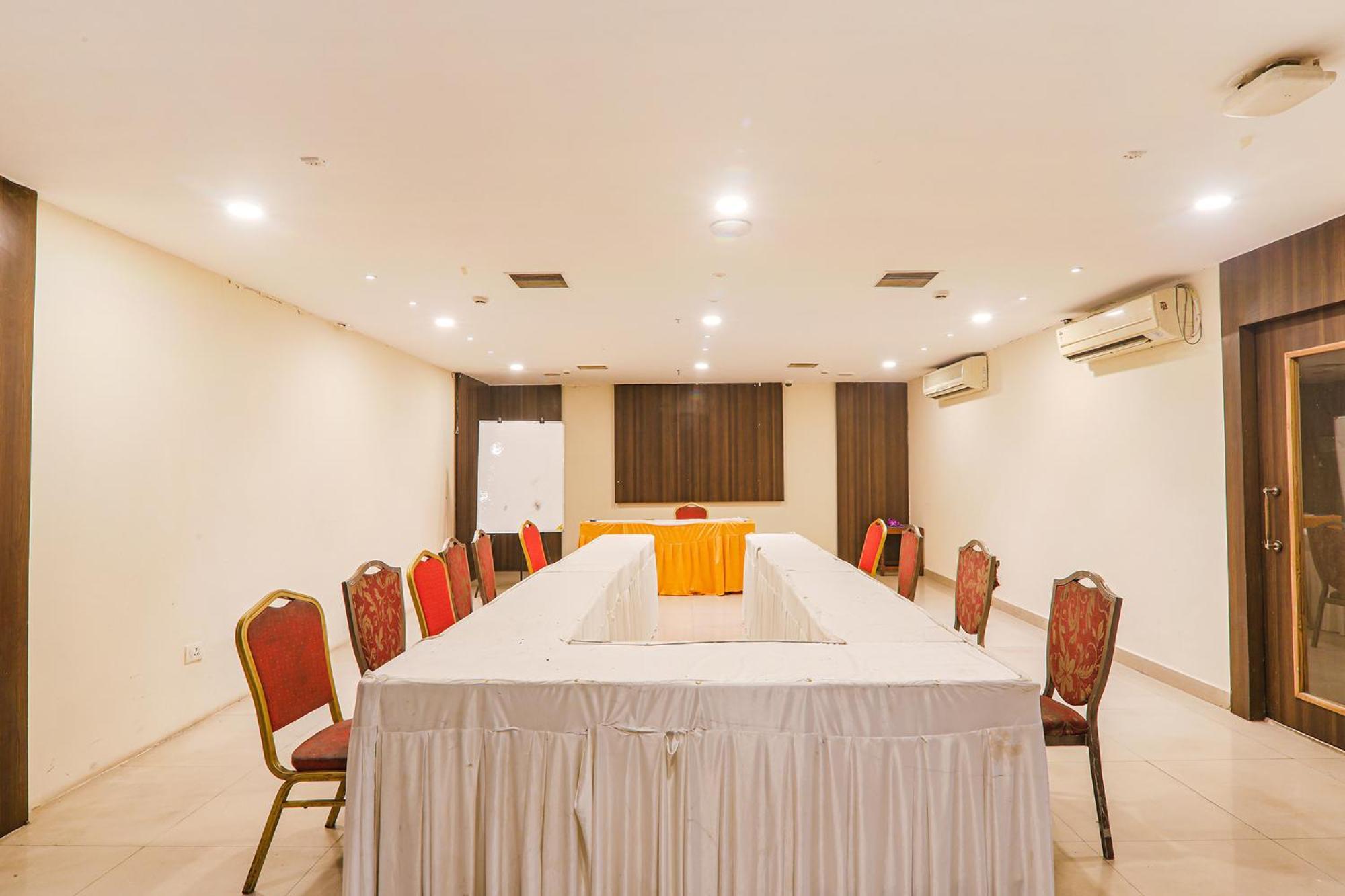 Fabhotel Prime The Continental 勒克瑙 外观 照片