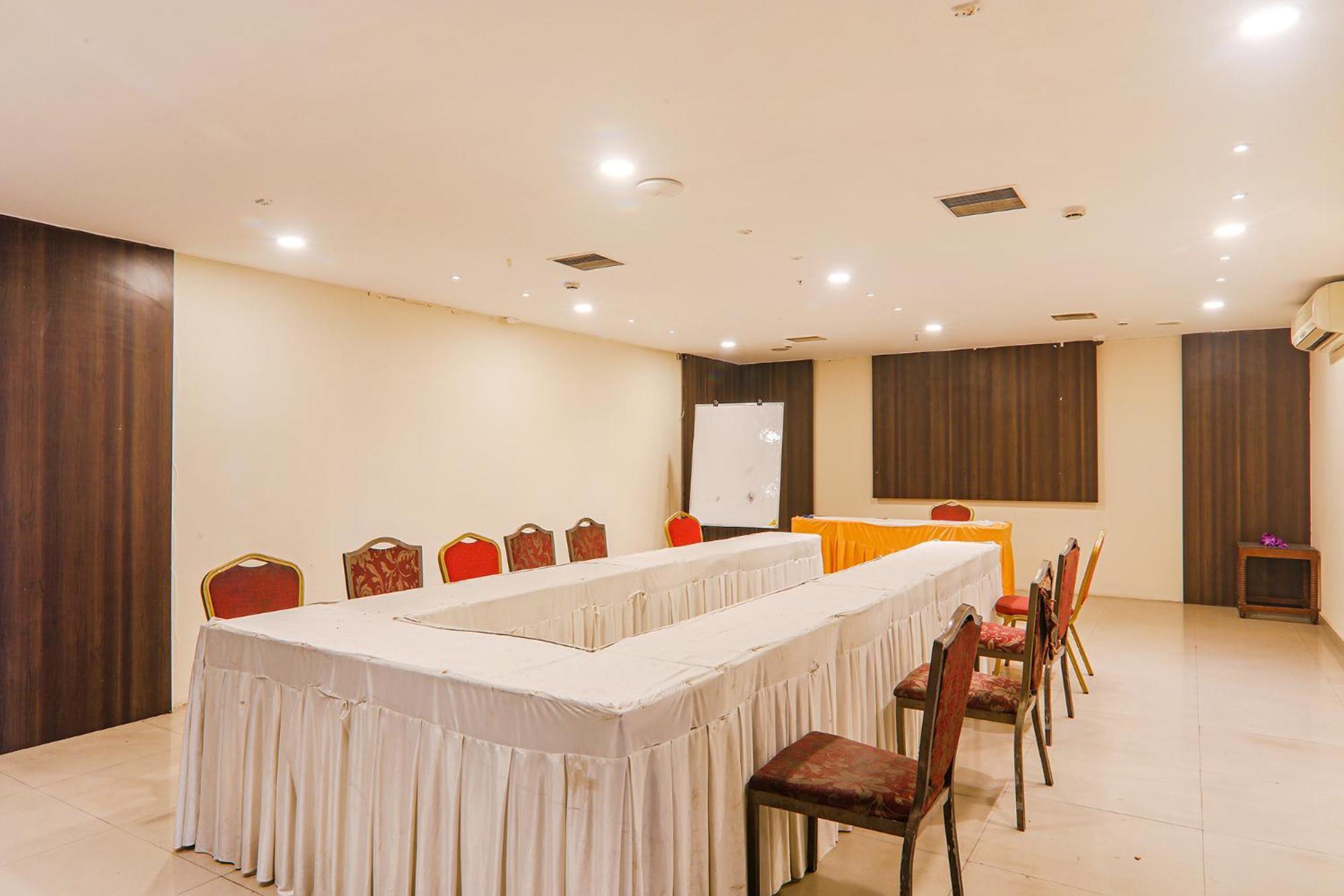 Fabhotel Prime The Continental 勒克瑙 外观 照片